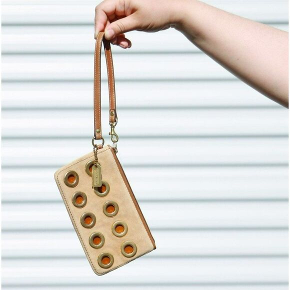 NWT Coach Suede Eyelet Large Phone Wristlet Pouch CAMEL - Picture 1 of 10